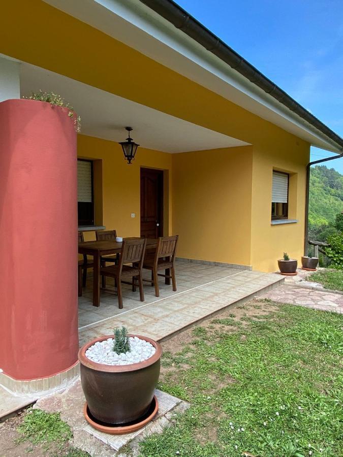 Finca La Cuesta Onís エクステリア 写真